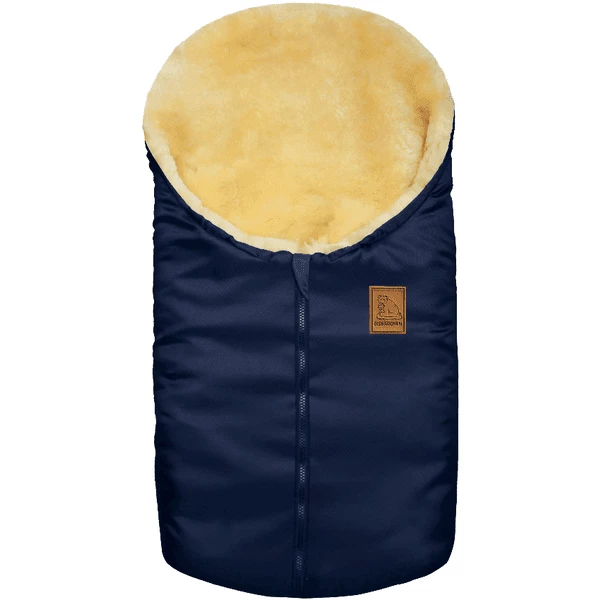 Heitmann Kleiner Lammfellfußsack Eisbärchen Marine 1 Heitmann Kleiner Lammfellfußsack Eisbärchen Marine